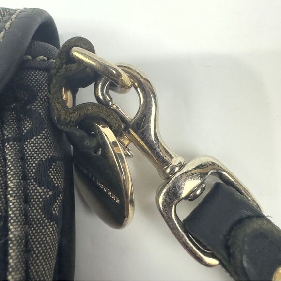 Authentic Dooney & Bourke Signature Blue and Grey Fabric Wristlet Wallet - Picture 10 of 15